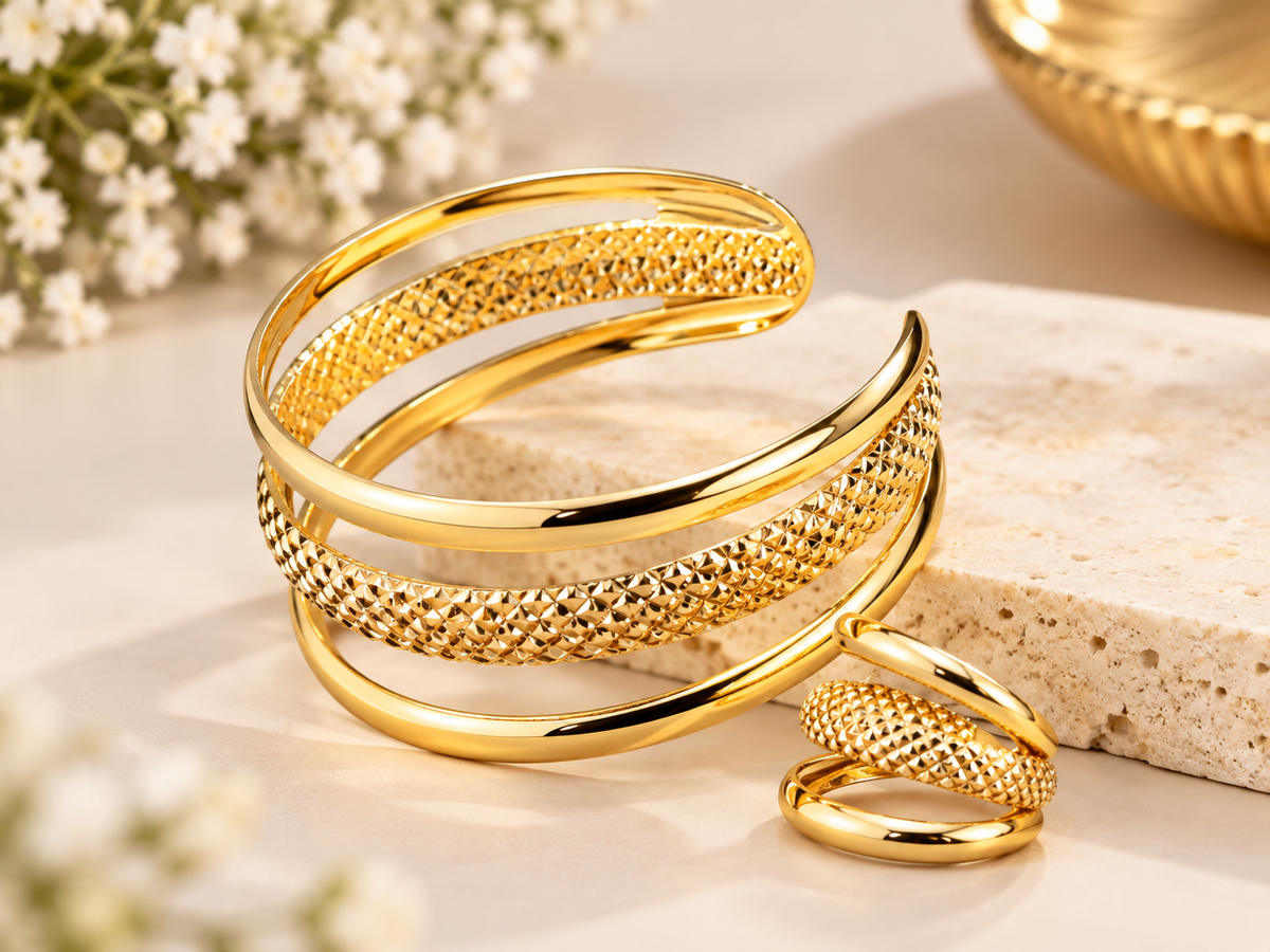 Navanya Luxe Textured Gold Cuff
